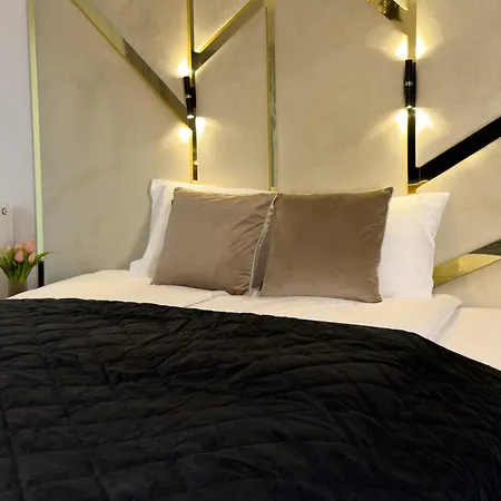 Urban Global Playroom No 3 19,free Garage, Self Check-in, No Deposit *